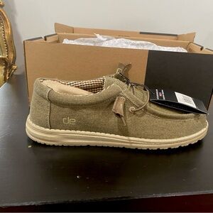 Men’s Hey Dude Wally Size 9 in Nut